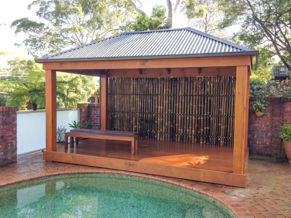 4x5-gazebo-with-deck-and-bamboo-2